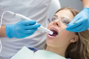 how intraoral cameras help check your teeth